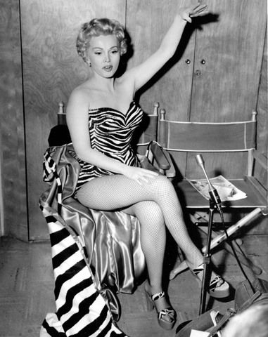 Zsa Zsa Gabor as a Pin-up Girl (1954)
